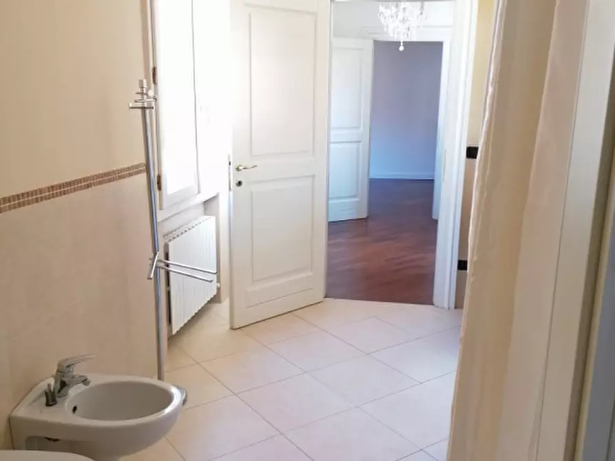 Immagine 11 di Appartamento in affitto  in via Rua Frati Minori a Modena