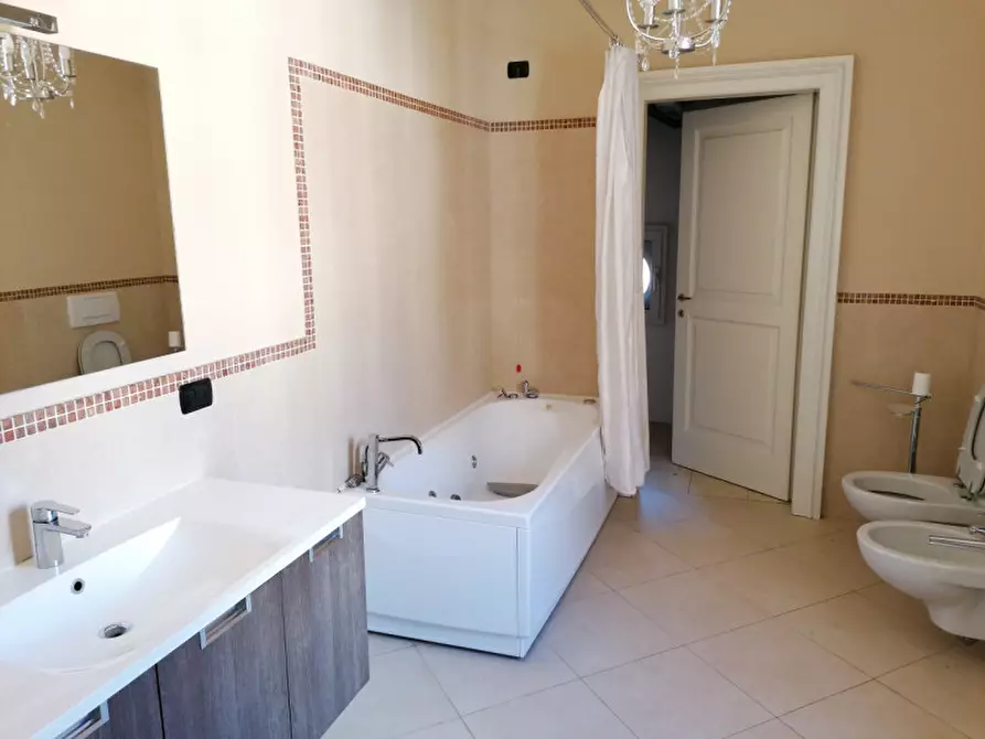 Immagine 11 di Appartamento in affitto  in via Rua Frati Minori a Modena