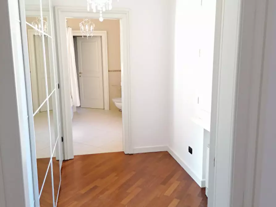 Immagine 12 di Appartamento in affitto  in via Rua Frati Minori a Modena