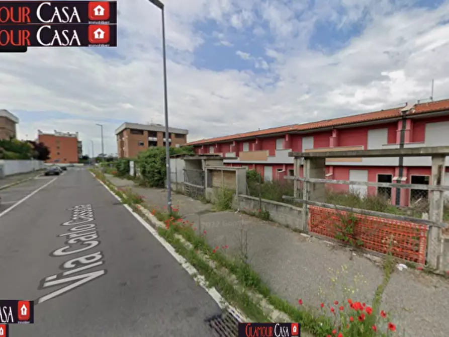 Immagine 7 di Villetta a schiera in vendita  in Via Carlo Cassola a Roma