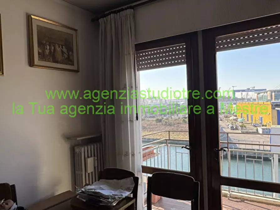 Immagine 11 di Appartamento in vendita  in Via Forte Marghera a Venezia