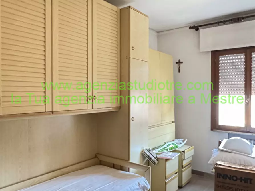 Immagine 15 di Appartamento in vendita  in Via Forte Marghera a Venezia