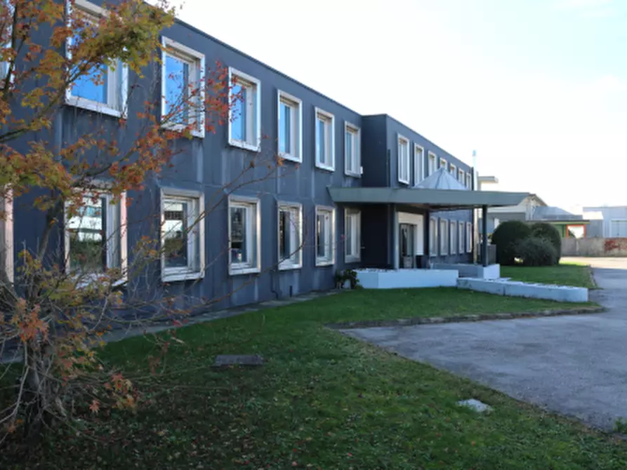 Immagine 1 di Capannone industriale in vendita  in Via dell' Industria, 65 a Cornuda