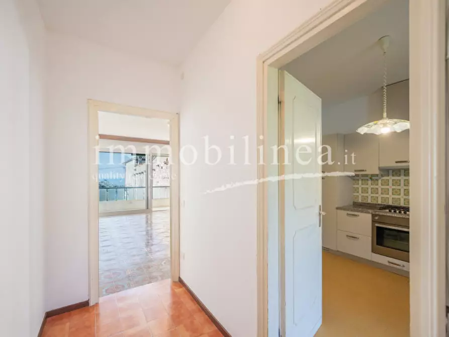 Immagine 9 di Appartamento in vendita  in Via Pai di Sotto a Torri Del Benaco