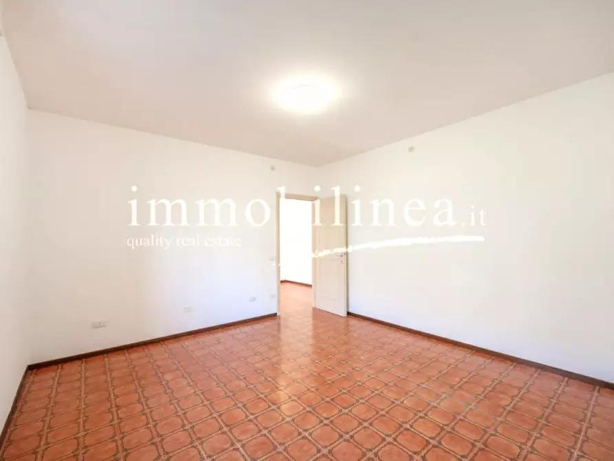 Immagine 22 di Appartamento in vendita  in Via Pai di Sotto a Torri Del Benaco