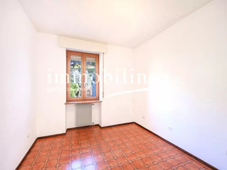 Immagine 24 di Appartamento in vendita  in Via Pai di Sotto a Torri Del Benaco