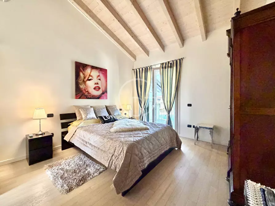 Immagine 19 di Villetta a schiera in vendita  in Via Schia a Lonato del Garda