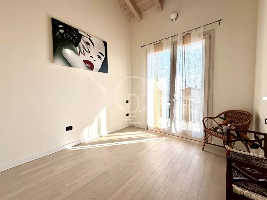 Immagine 23 di Villetta a schiera in vendita  in Via Schia a Lonato del Garda