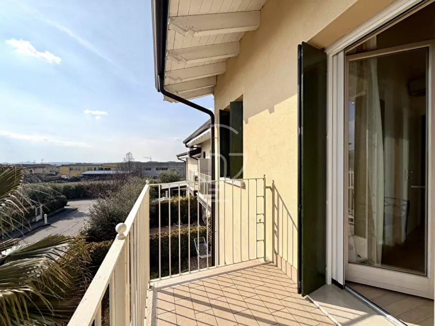 Immagine 25 di Villetta a schiera in vendita  in Via Schia a Lonato del Garda