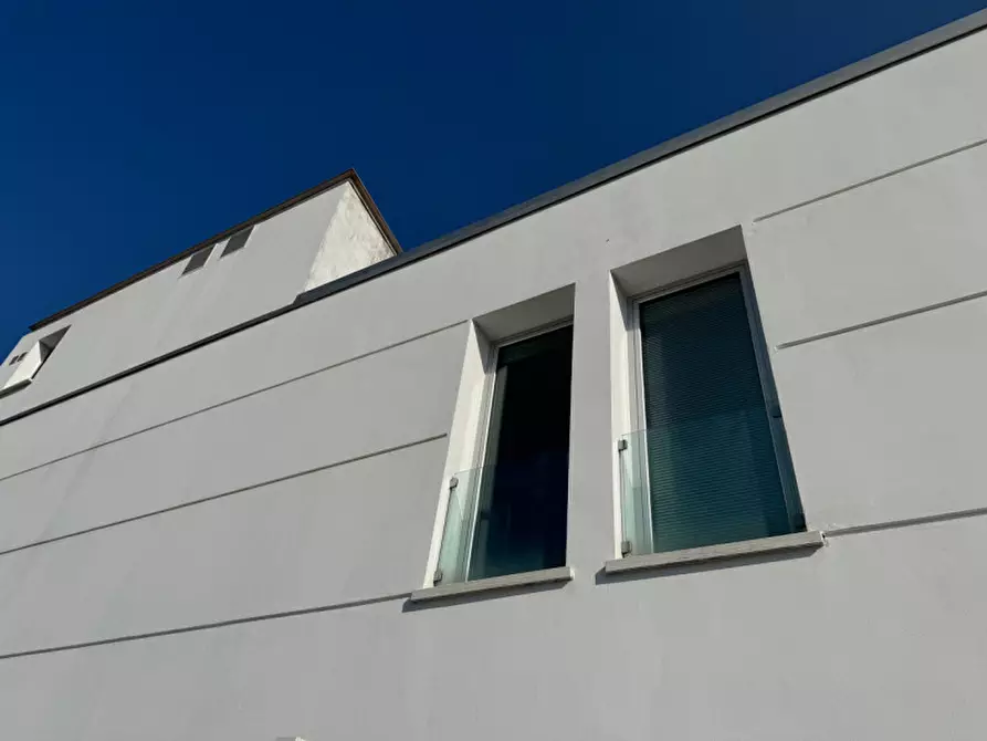 Immagine 10 di Ufficio in affitto  in Via Olmo a Vicenza