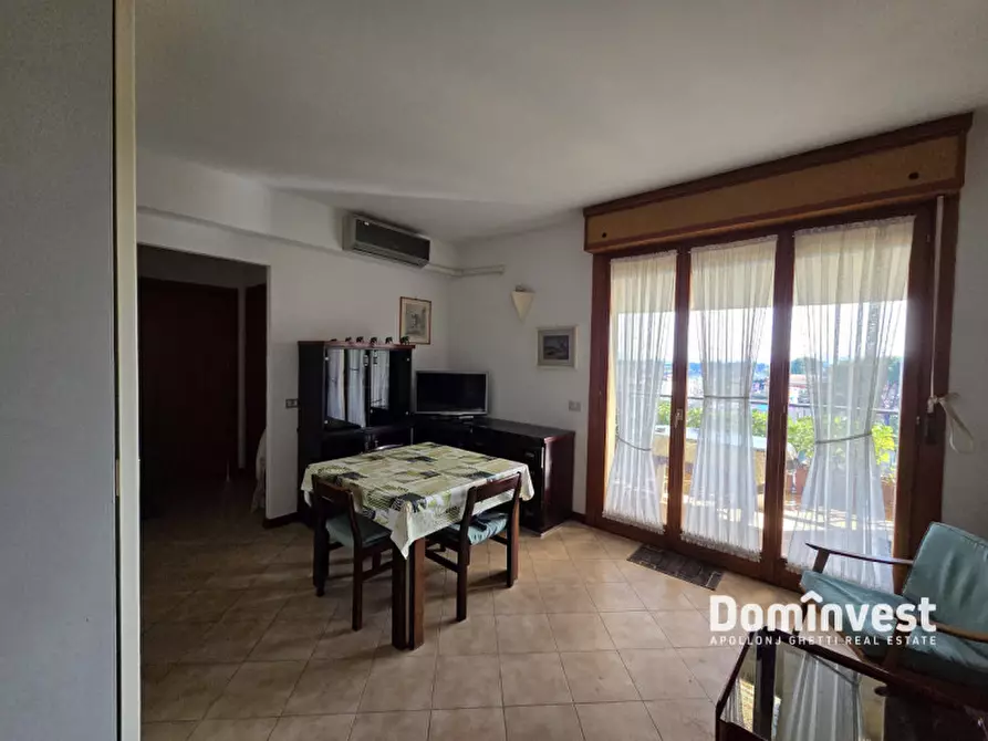 Immagine 5 di Attico in vendita  in Via di Valle Muricana 166 a Roma