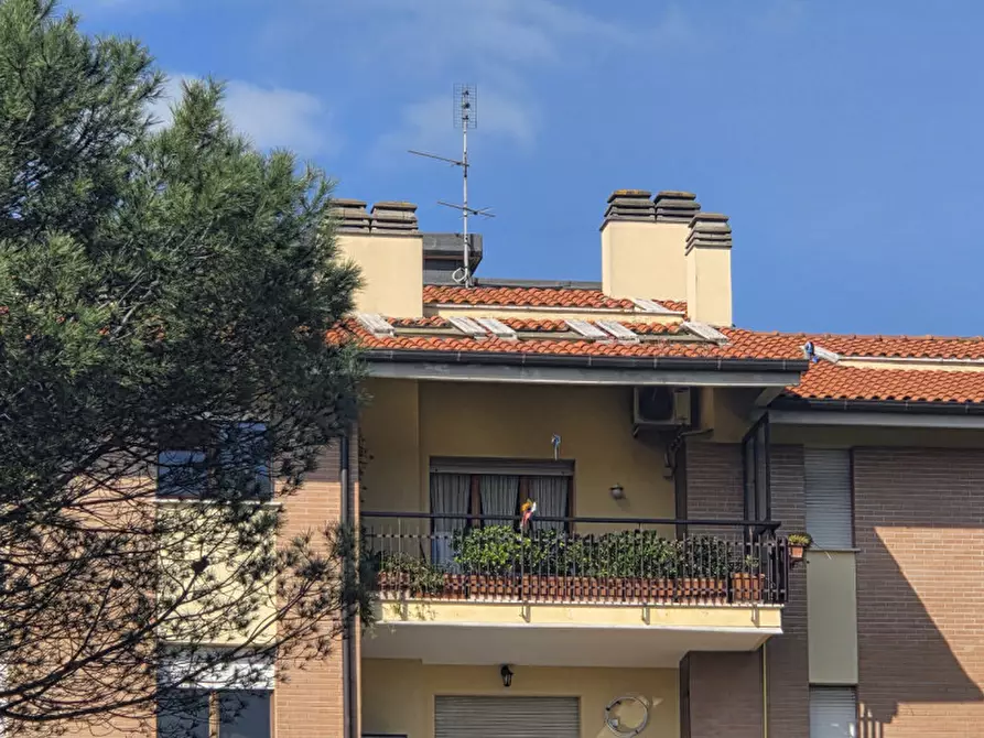 Immagine 18 di Attico in vendita  in Via di Valle Muricana 166 a Roma