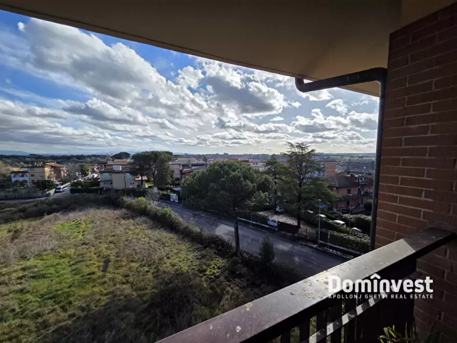 Immagine 19 di Attico in vendita  in Via di Valle Muricana 166 a Roma