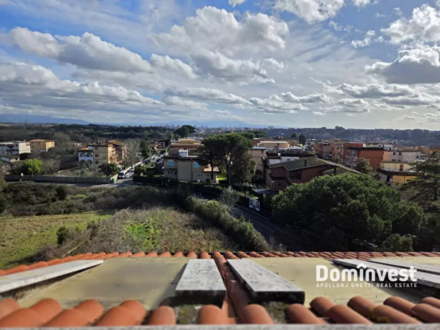 Immagine 22 di Attico in vendita  in Via di Valle Muricana 166 a Roma