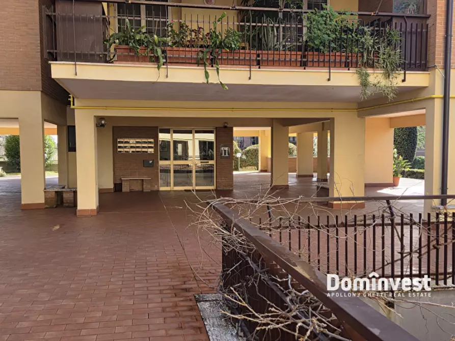 Immagine 25 di Attico in vendita  in Via di Valle Muricana 166 a Roma