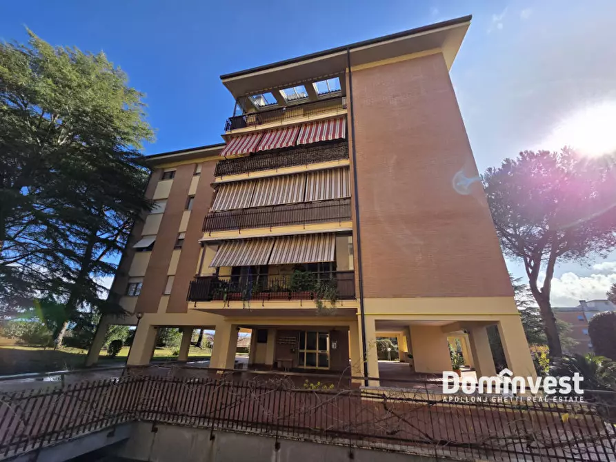 Immagine 33 di Attico in vendita  in Via di Valle Muricana 166 a Roma
