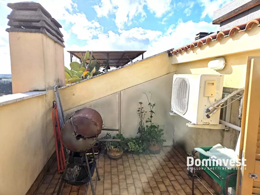 Immagine 41 di Attico in vendita  in Via di Valle Muricana 166 a Roma