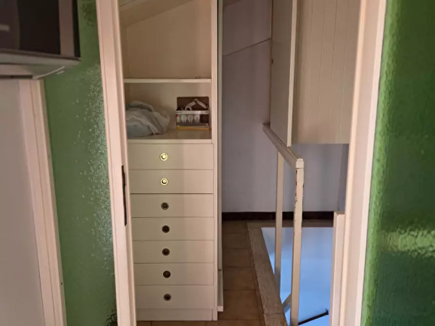 Immagine 46 di Attico in vendita  in Via di Valle Muricana 166 a Roma