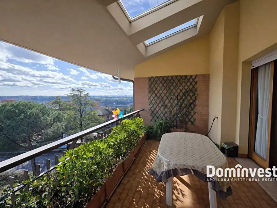 Immagine 48 di Attico in vendita  in Via di Valle Muricana 166 a Roma