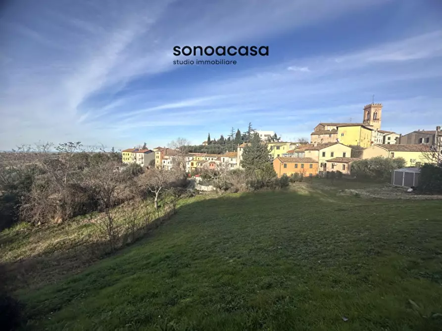 Immagine 3 di Terreno in vendita  in Via Palmiro Togliatti a San Costanzo