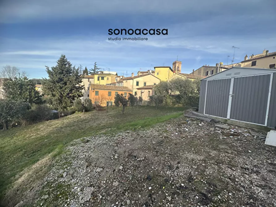 Immagine 21 di Terreno in vendita  in Via Palmiro Togliatti a San Costanzo