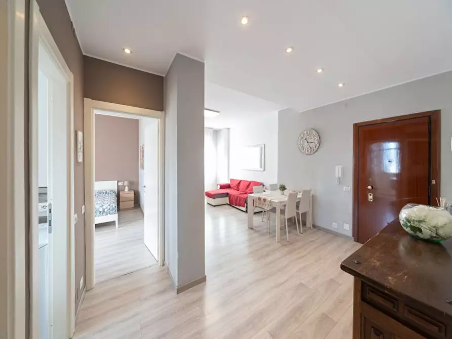 Immagine 4 di Appartamento in vendita  in Via Carlo Amati 90 a Monza