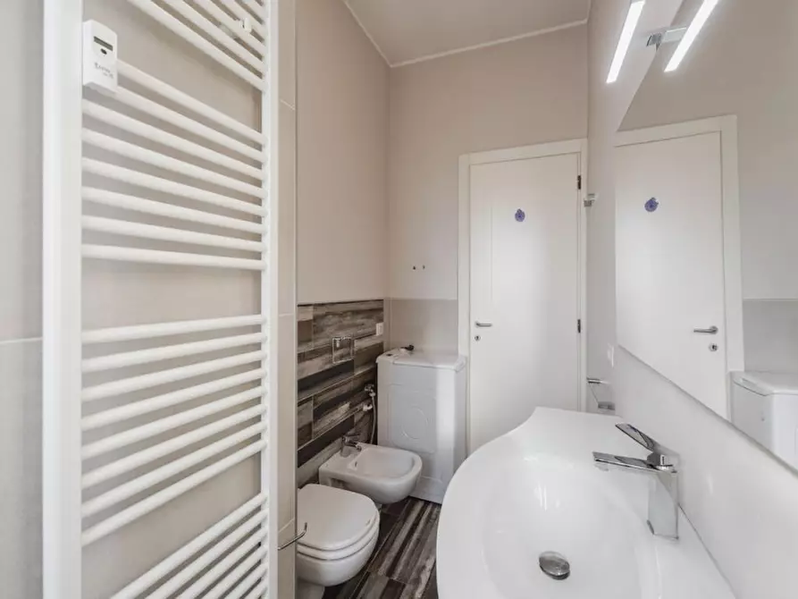 Immagine 12 di Appartamento in vendita  in Via Carlo Amati 90 a Monza