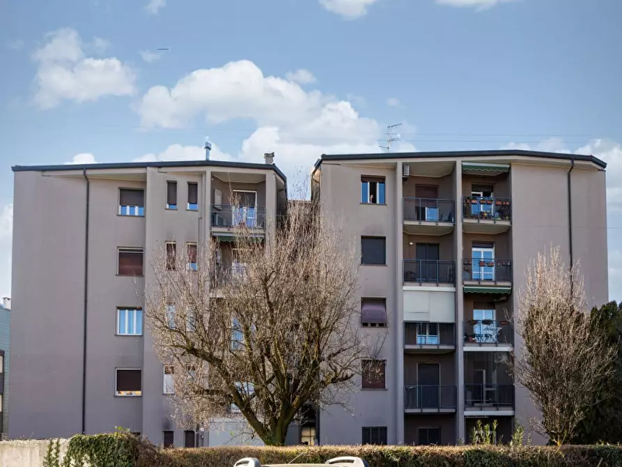 Immagine 17 di Appartamento in vendita  in Via Carlo Amati 90 a Monza