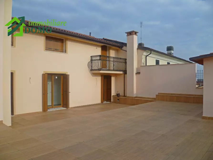 Immagine 2 di Appartamento in vendita  in schio a Schio