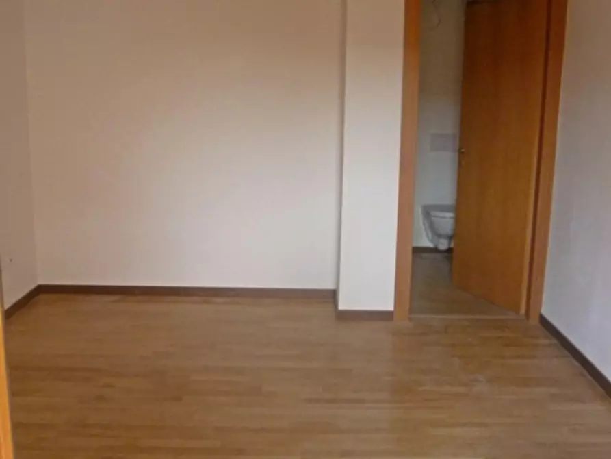 Immagine 4 di Appartamento in vendita  in schio a Schio