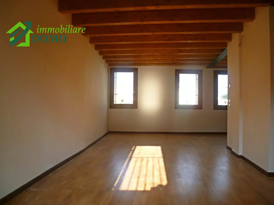 Immagine 6 di Appartamento in vendita  in schio a Schio