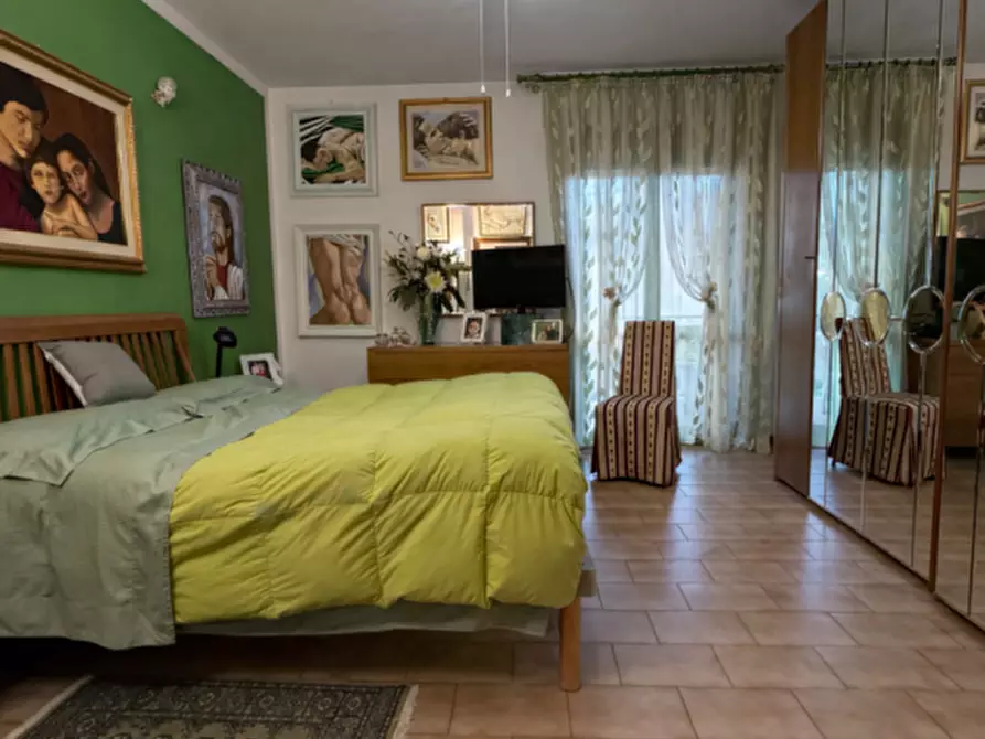 Immagine 5 di Appartamento in vendita  a Prato