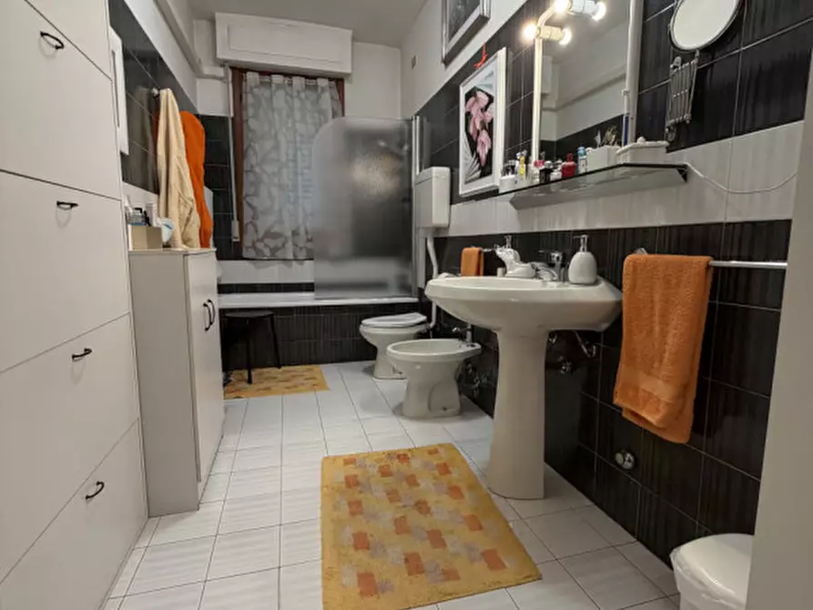 Immagine 13 di Appartamento in vendita  a Prato