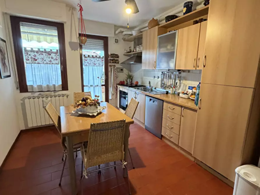 Immagine 23 di Appartamento in vendita  a Prato