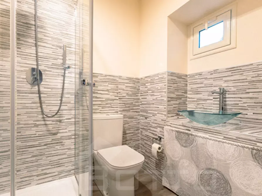 Immagine 7 di Appartamento in vendita  in piazza martiri a Borgomanero