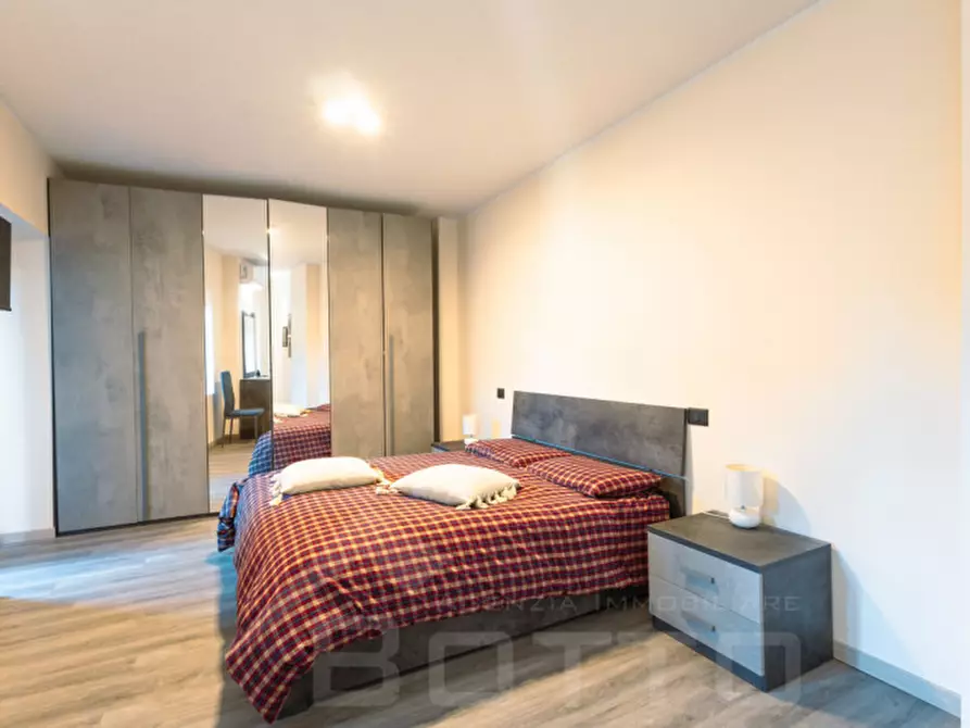 Immagine 9 di Appartamento in vendita  in piazza martiri a Borgomanero