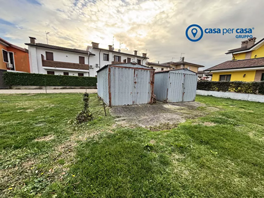 Immagine 10 di Villetta a schiera in vendita  in Via Giotto, 13 a Rovigo