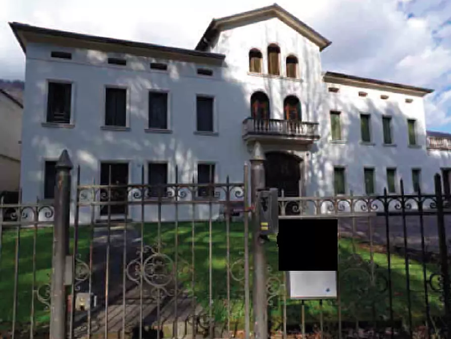 Immagine 1 di Laboratorio in vendita  in Via Giuseppe Mazzini, 21 a Valdobbiadene