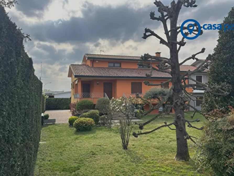 Immagine 1 di Casa bifamiliare in vendita  in Via Roma a Boara Pisani