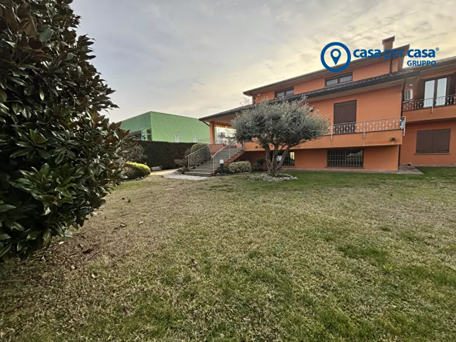 Immagine 1 di Casa bifamiliare in vendita  in Via Roma a Boara Pisani