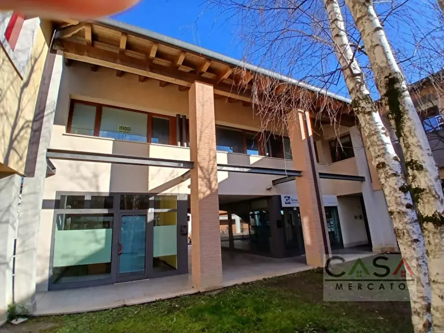 Immagine 2 di Ufficio in vendita  in Borgo Coricama a Maniago
