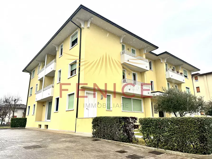 Immagine 1 di Appartamento in vendita  in Via Asiago a Trevignano