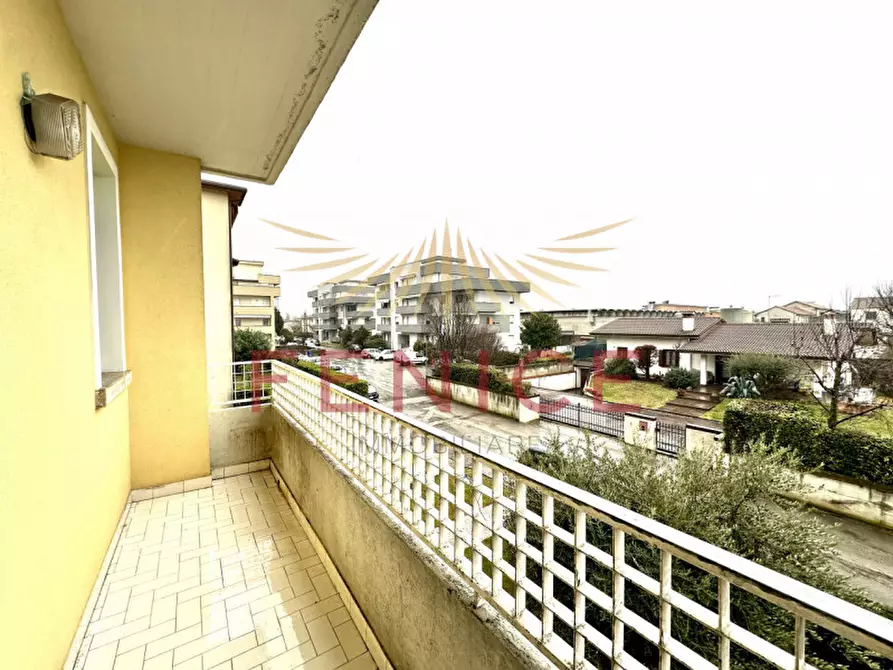 Immagine 5 di Appartamento in vendita  in Via Asiago a Trevignano