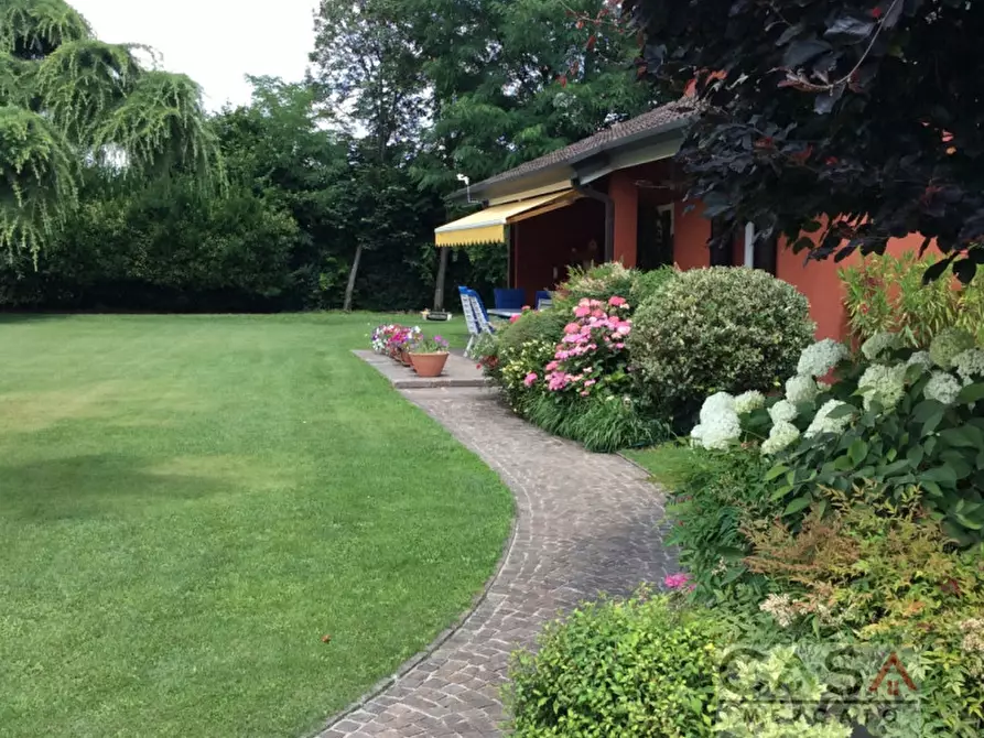 Immagine 13 di Villa in vendita  in Via Pionieri dell'Aria a Roveredo In Piano