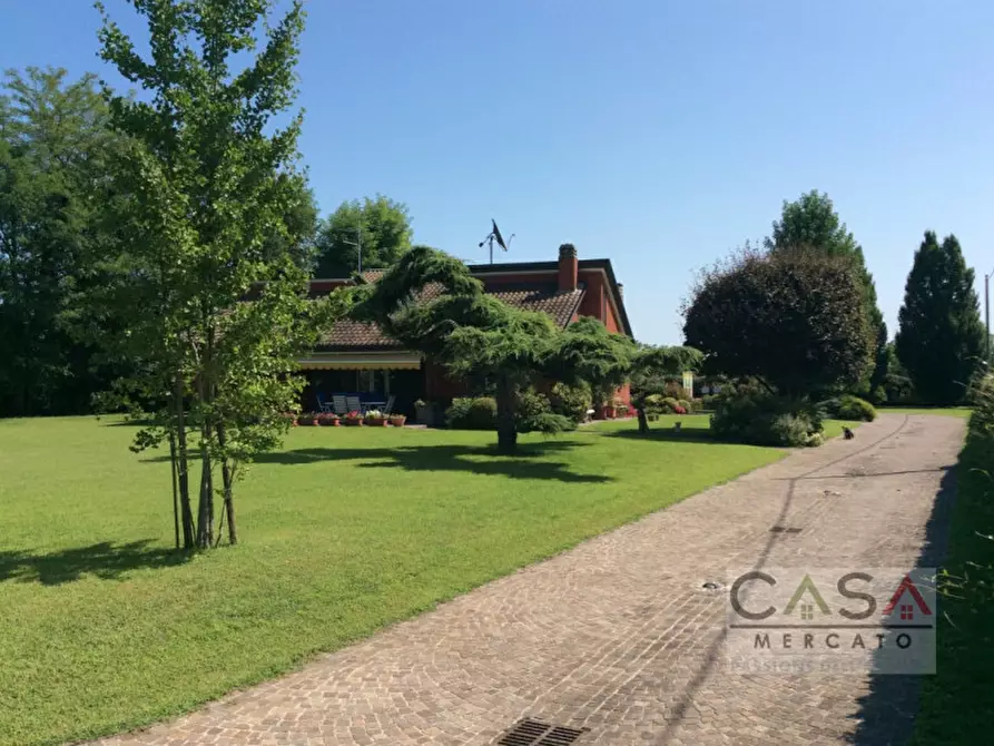 Immagine 17 di Villa in vendita  in Via Pionieri dell'Aria a Roveredo In Piano