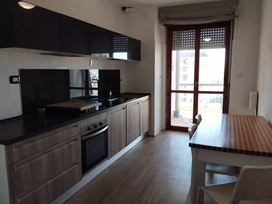 Immagine 2 di Appartamento in vendita  in Via Aldo Moro a Pescara