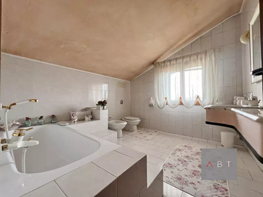 Immagine 16 di Casa bifamiliare in vendita  a Loreggia