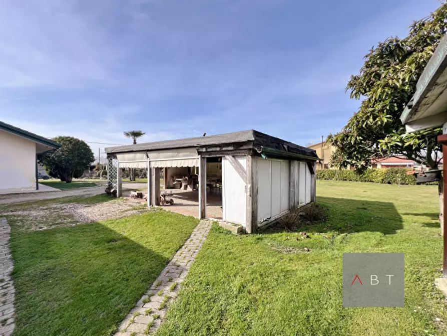 Immagine 24 di Casa bifamiliare in vendita  a Loreggia