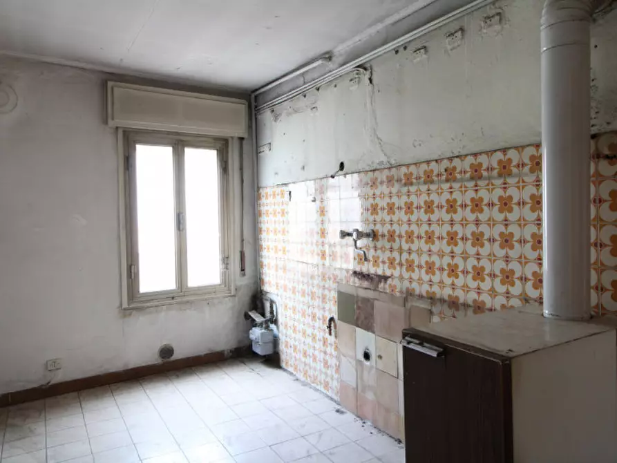 Immagine 9 di Palazzo in vendita  in via guido negri 44 a Este