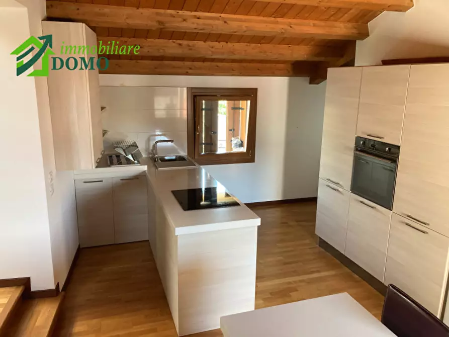 Immagine 3 di Appartamento in vendita  in schio a Schio